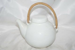 Rare White Vintage Retro Arabia Finland Teapot Straw Handle Mid Century Pottery