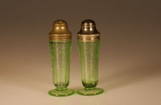 Vintage Hazel Atlas Glass Florentine No.  2 Poppy Green Salt & Pepper Set C.  1935