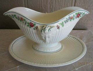 Vintage Wedgwood England Belmar Lion Gravy Boat With Attached Underplate