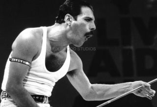 Queen Freddie Mercury Singing On Stage Black & White Publicity Photo