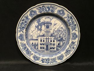 Wedgwood Yale College 1859 - 1931 Commemorative Blue Dinner Plate Sheffield Hall
