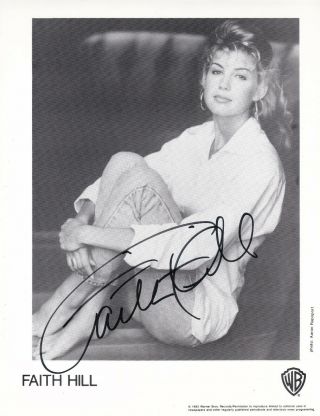 Faith Hill (country Music Singer) Signed Photo