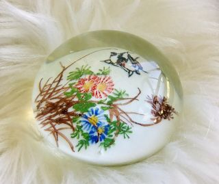 Vintage Chinese Art Glass Hand Paired Paperweight Flowers Birds 2