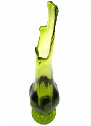 Vintage Mid - Century Modern Green Swung Art Glass Pedestal Vase 2