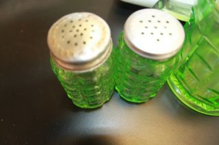 Depression Glass green - squared look sugar jar and salt and pepper shakers 3