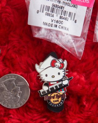 Hard Rock Cafe Pin Yokohama HELLO KITTY Holland Costume World Serie keytar skull 2