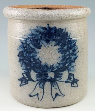 Rowe Pottery Christmas Wreath Bow Salt Glaze Blue Crock Cambridge Wi 1988