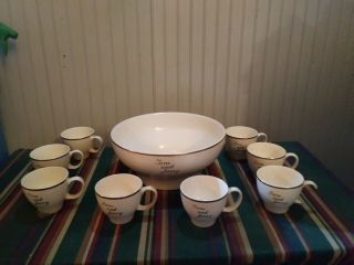 Vintage Tom And Jerry Punch Bowl Set With 8 Cups - Beige With Gold Trim