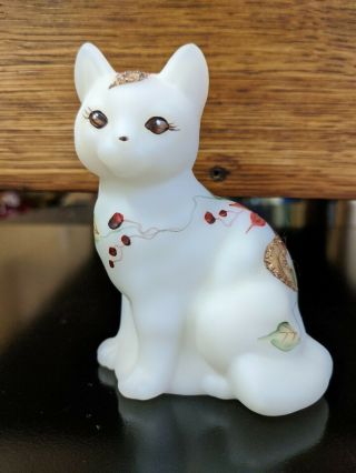 Fenton Sitting Cat White Satin With Poinsettia Flower And Candle Painted Trim