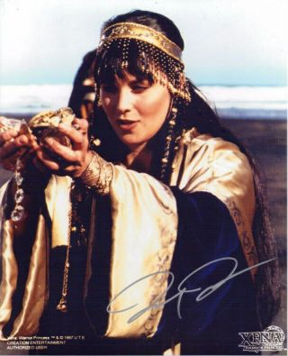 Lucy Lawless Xena Warrior Princess Signed 8x10 Photo With