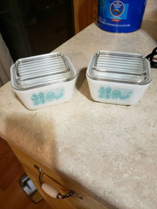 Set Of 2 Vintage Small Pyrex Amish Butterprint Refrigerator Container Dishes