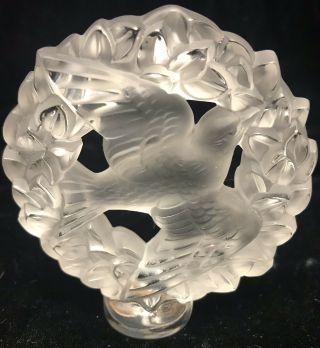 Lalique France Frosted Art Glass Bird In Wreath Paperweight Signed