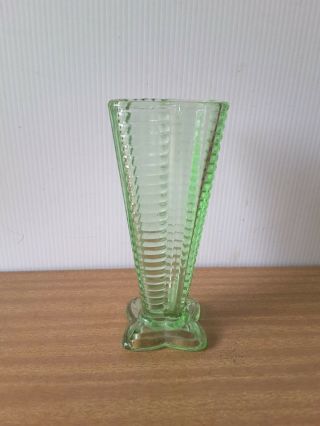 Lovely Vintage Art Deco Collectable Green Glass Decorative Vase