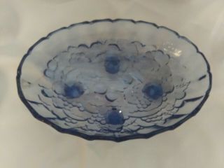 Vintage Indiana Blue Carnival Glass Harvest Grape Leaf Oval Footed Fruit Bowl