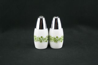 Vintage Corning Pyrex Spring Blossom Crazy Daisy Salt And Pepper Shakers