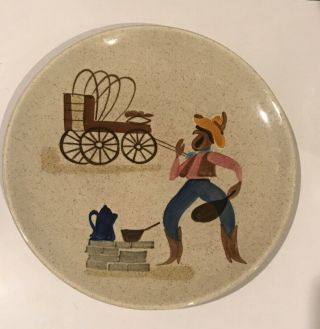 Vintage Red Wing Pottery “round Up” Chuck Wagon Dinner Plate 10 7/8