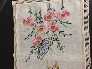 vintage hand embroidered dresser scarf,  butterflies & daisies on linen? 1930s 5