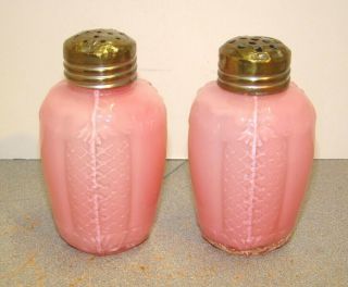 Consolidated Glass Scroll & Net Pink Salt & Pepper Shakers