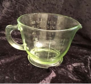 Vintage Vaseline Uranium Green Measuring Cup 16 Oz.  2 Cups