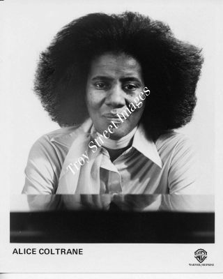 Orig 8x10 Promo Photo 2 Of Jazz Pianist And Vocalist Alice Coltrane,  Mid 1970s