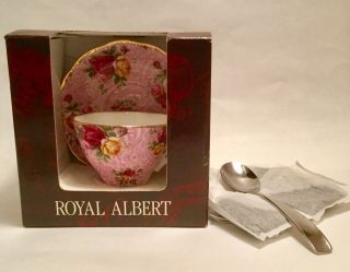 Royal Albert “Dusky Pink Lace” Teacup and Saucer Fine Bone China 3