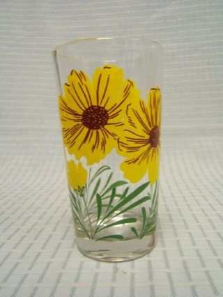 Vintage Peanut Butter Glass " Yellow Cosmos W/ Red Center " 5 " Tall Vgc
