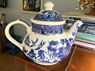 Blue Willow Teapot,  With Lid,  By Churchill,  Made In England