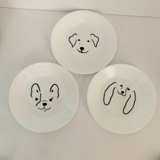 Correlle Small Plates With Dog Patterns