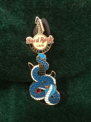 Hard Rock Cafe Pin Hong Kong Year Of The Snake Black Guitar W Big Blue Snake