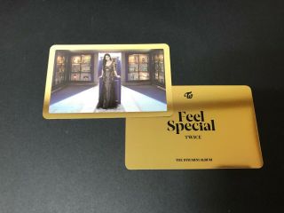 TWICE - MOMO PHOTOCARD FEEL SPECIAL OFFICIAL GOLD PHOTOCARD 2
