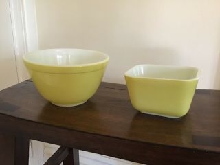 Vintage Pyrex 401 Mixing Bowl 1 1/2 Pt And 501 Fridgie 1 1/2 Cup Yellow