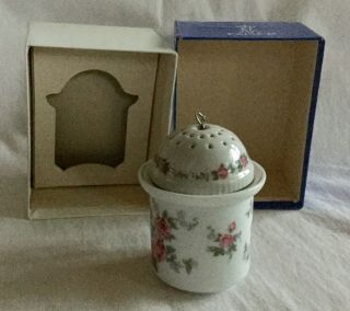 Kaiser Porcelain Tea - Ball Steeper With Caddy Pink Rose Floral Pattern