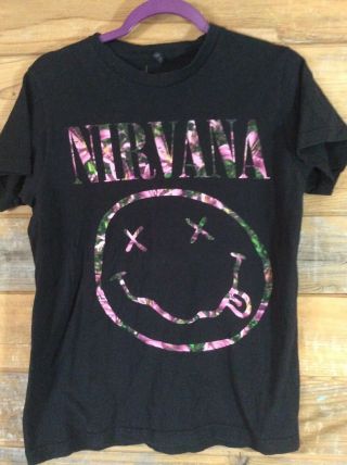 Nirvana Smiley Face Flower T - Shirt Adult Small Kurt Cobain