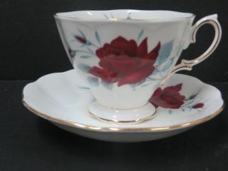 Royal Albert Sweet Romance England Teacup & Saucer Roses