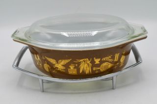 Vintage Pyrex 043 1.  5 Quart Casserole Dish With Lid & Cradle - Early American