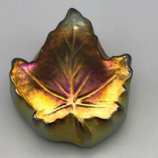 Robert Held Iridescent Maple Leaf Paperweight Signed Rhag With Foil Label