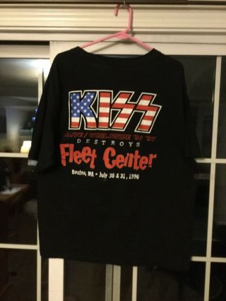 July 30 & 31,  1996 Boston Kiss Alive tour t shirt 100 cotton XL,  Fleet Center 2