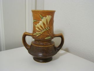 Vintage Roseville Pottery Brown Freesia Double Handled Vase 118 - 6