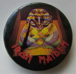 Iron Maiden Vintage 32 Mm Metal Pin Badge From 1984 Made In England Powerslave