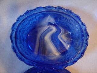 Vtg Cobalt Swirled White Glass Hen On Nest Covered Trinket /Candy Dish 5