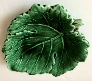 Wedgwood of Etruria Barlaston Majolica Green Leaf Butter Pat Dish 4