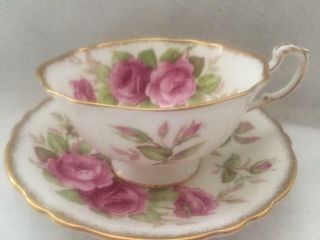 Vintage Paragon Pink Roses Fine Bone English China Tea Cup & Saucer - Rosebud