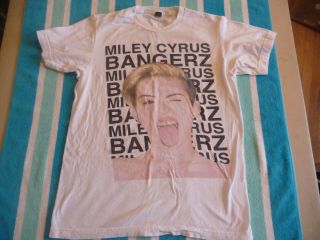 Miley Cyrus Bangerz Tour 2014 Concert T - Shirt Mens Small White Tultex