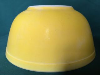 Primary Yellow Pyrex Mixing Bowl 403 Pastel 2 1/2 Quart Slight Fading Marks