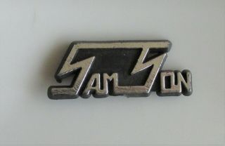 Samson Vintage Shaped Plastic Pin Badge From The 1980 