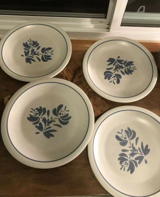 Vintage Pfaltzgraff " Yorktown " Set Of 4 Dinner Plates 8 5/8 " Usa Blue Flowers