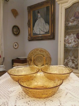 Set Of 4 Vintage Indiana Glass Amber Daisy Tiara 4 3/4 " Berry Bowls Rare