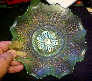 Northwood Carnival Glass Ice Green Hearts And Flowers Ruffled 8 1/2 " Bowl Ground