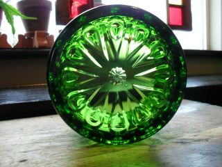 RARE L.  E.  SMITH GREEN GLASS MOON AND STARS LARGE ROUND COOKIE JAR W/ SM CHIPS 2