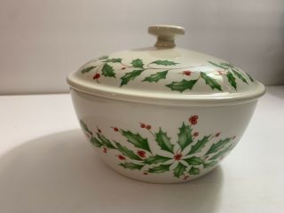 Lenox Holiday Gatherings Small Covered Round Bowl With Box